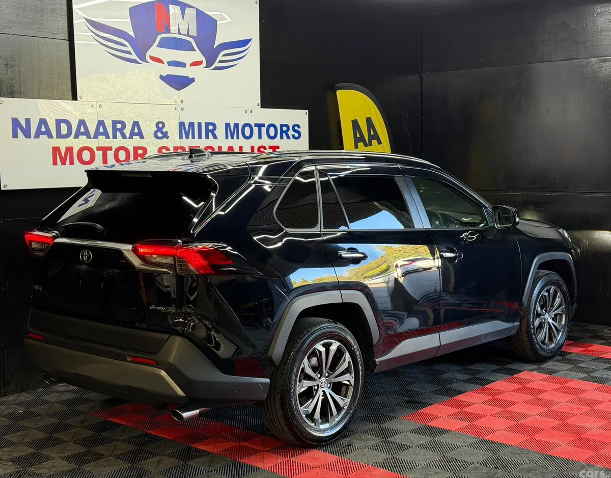 Toyota RAV4 SUV, Petrol Hybrid, 2025, Black