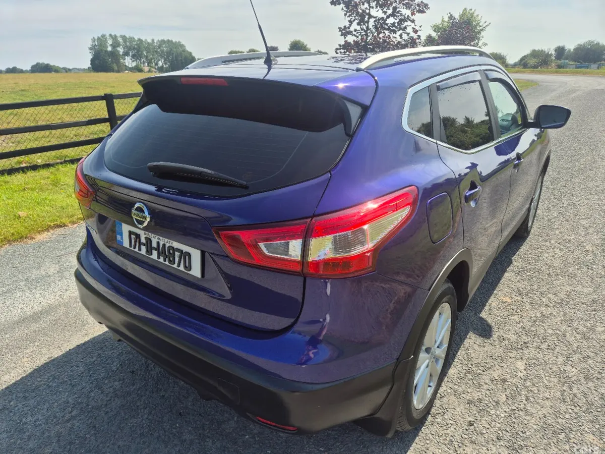 Nissan Qashqai SUV, Diesel, 2017, Blue