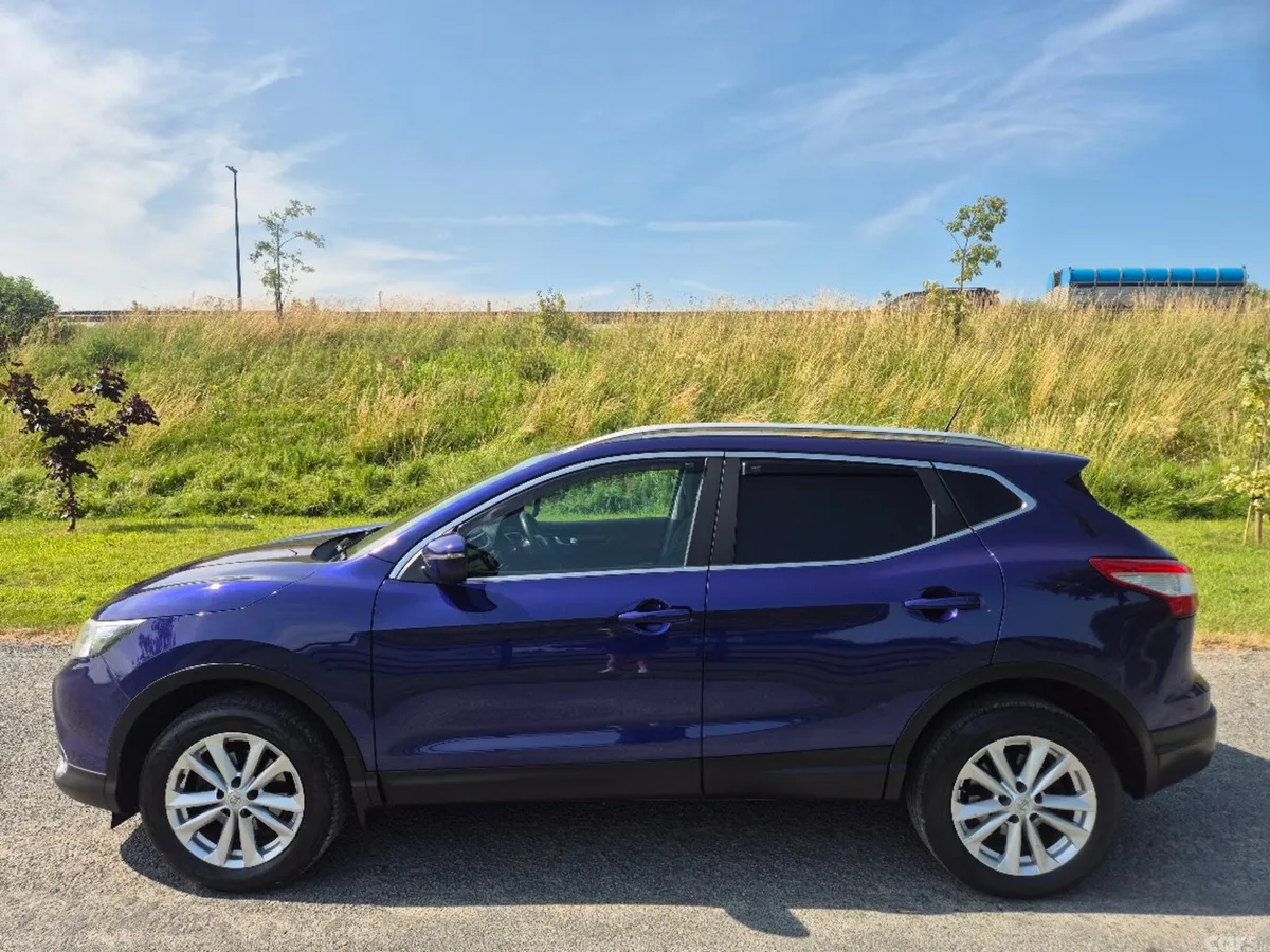 Nissan Qashqai SUV, Diesel, 2017, Blue