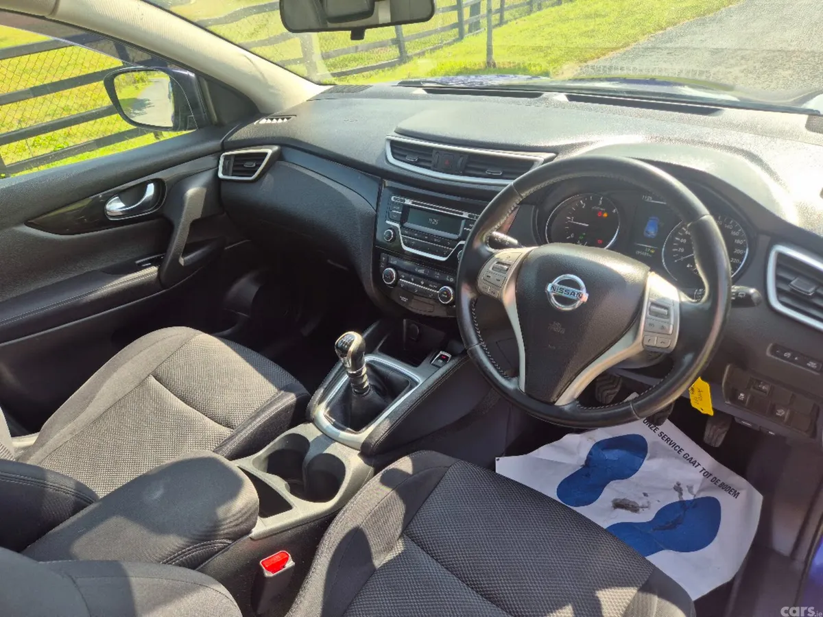 Nissan Qashqai SUV, Diesel, 2017, Blue