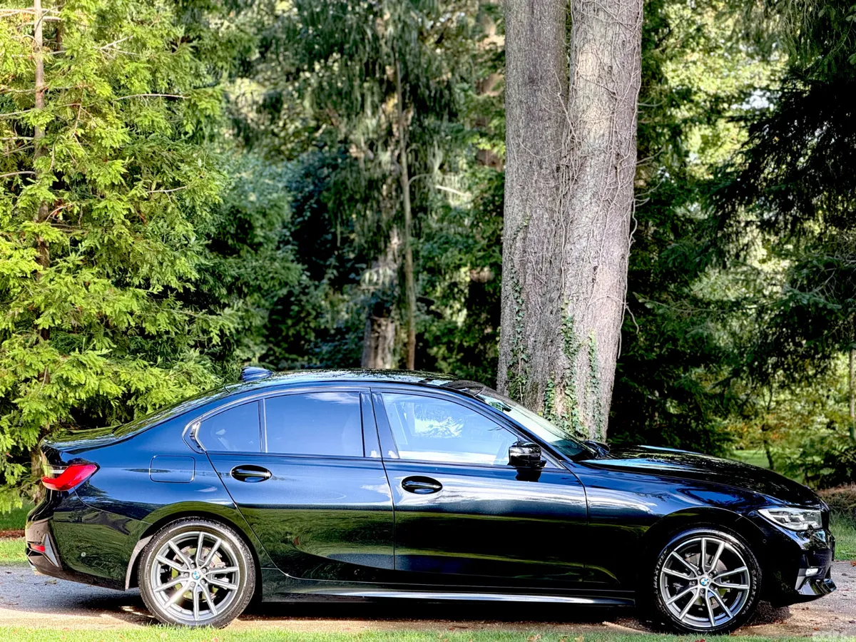 BMW 3-Series Saloon, Diesel, 2021, Black