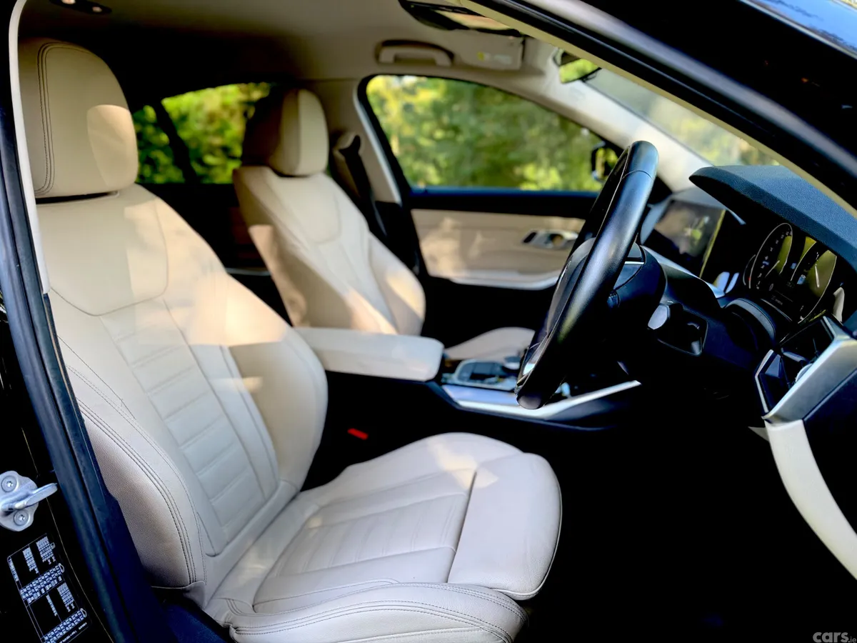 BMW 3-Series Saloon, Diesel, 2021, Black