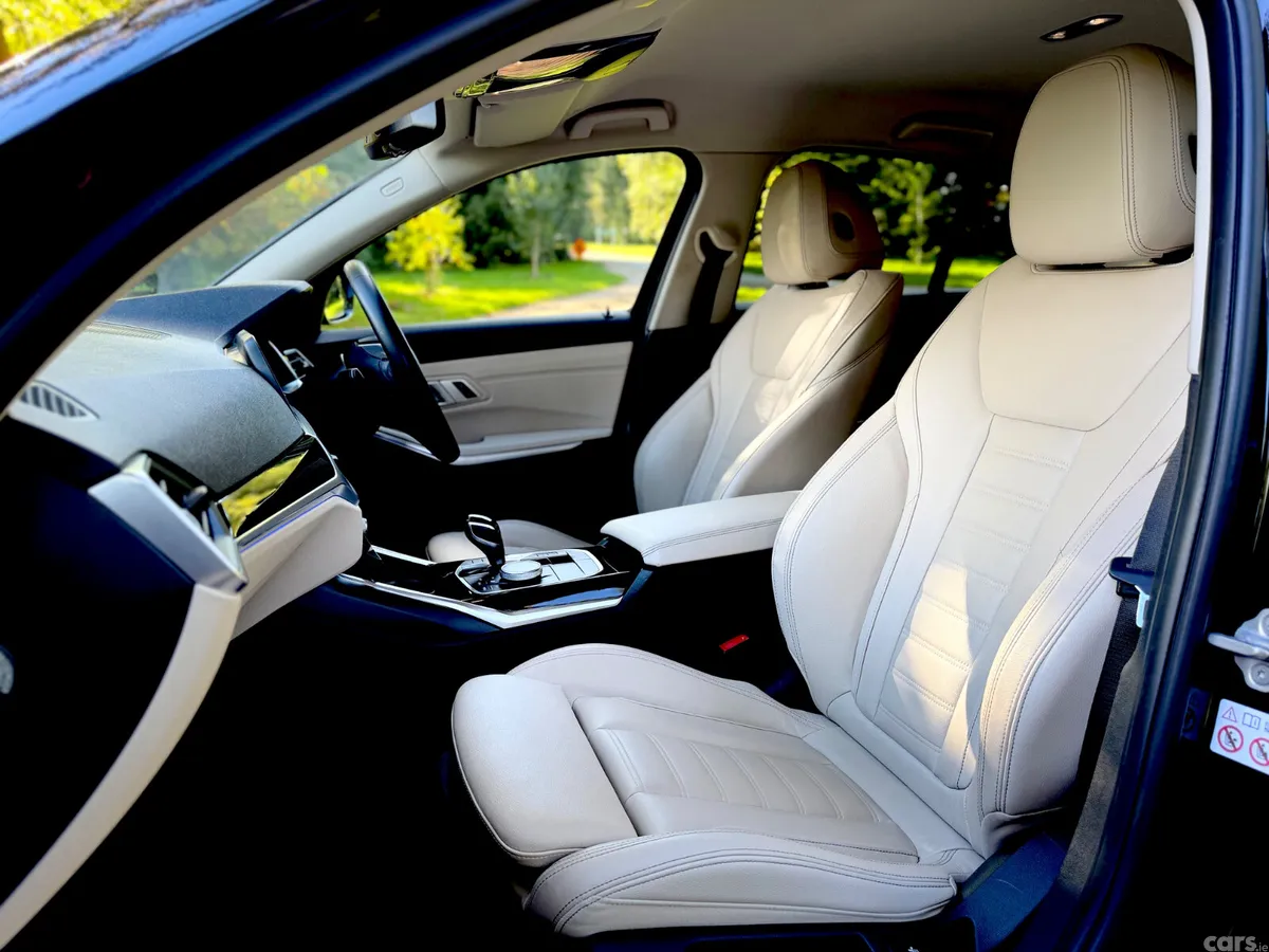 BMW 3-Series Saloon, Diesel, 2021, Black