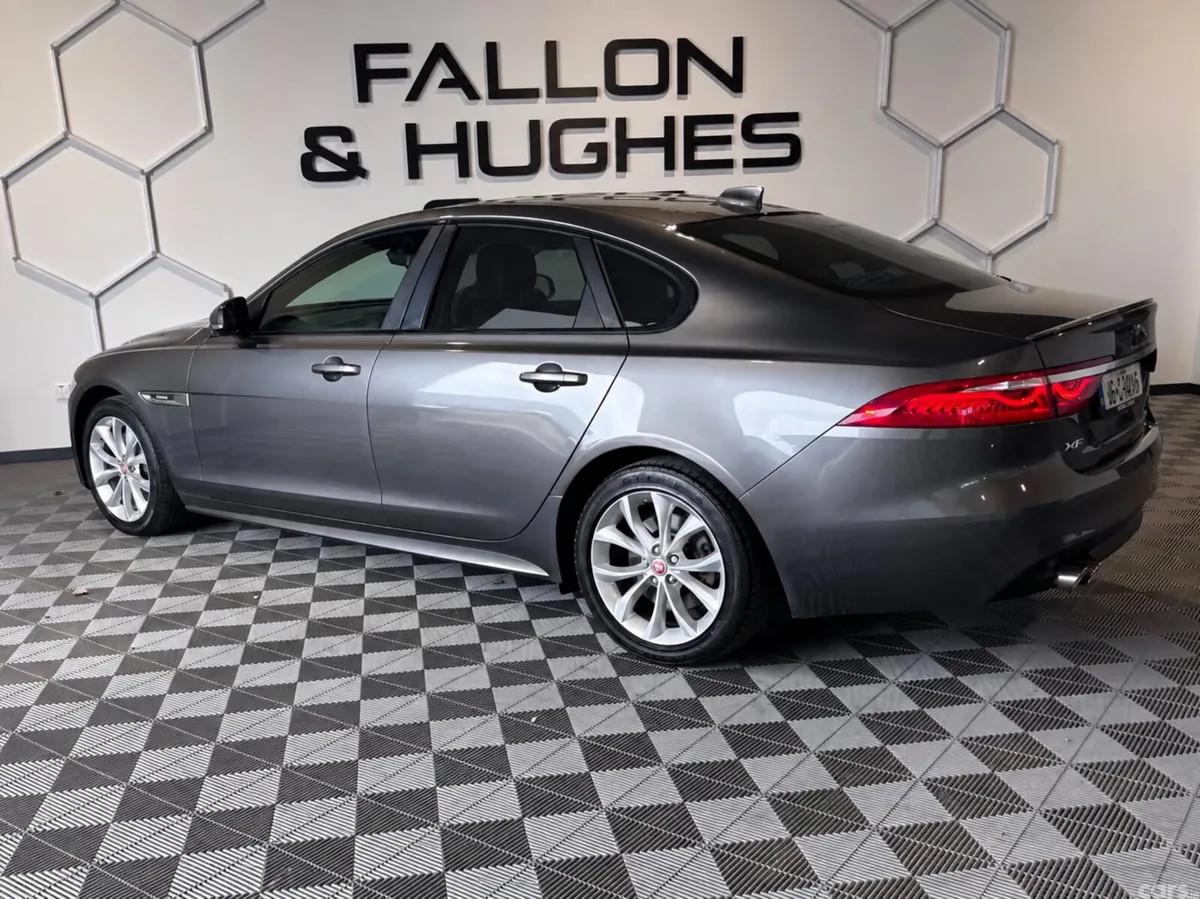 Jaguar XF Saloon, Diesel, 2016, Grey