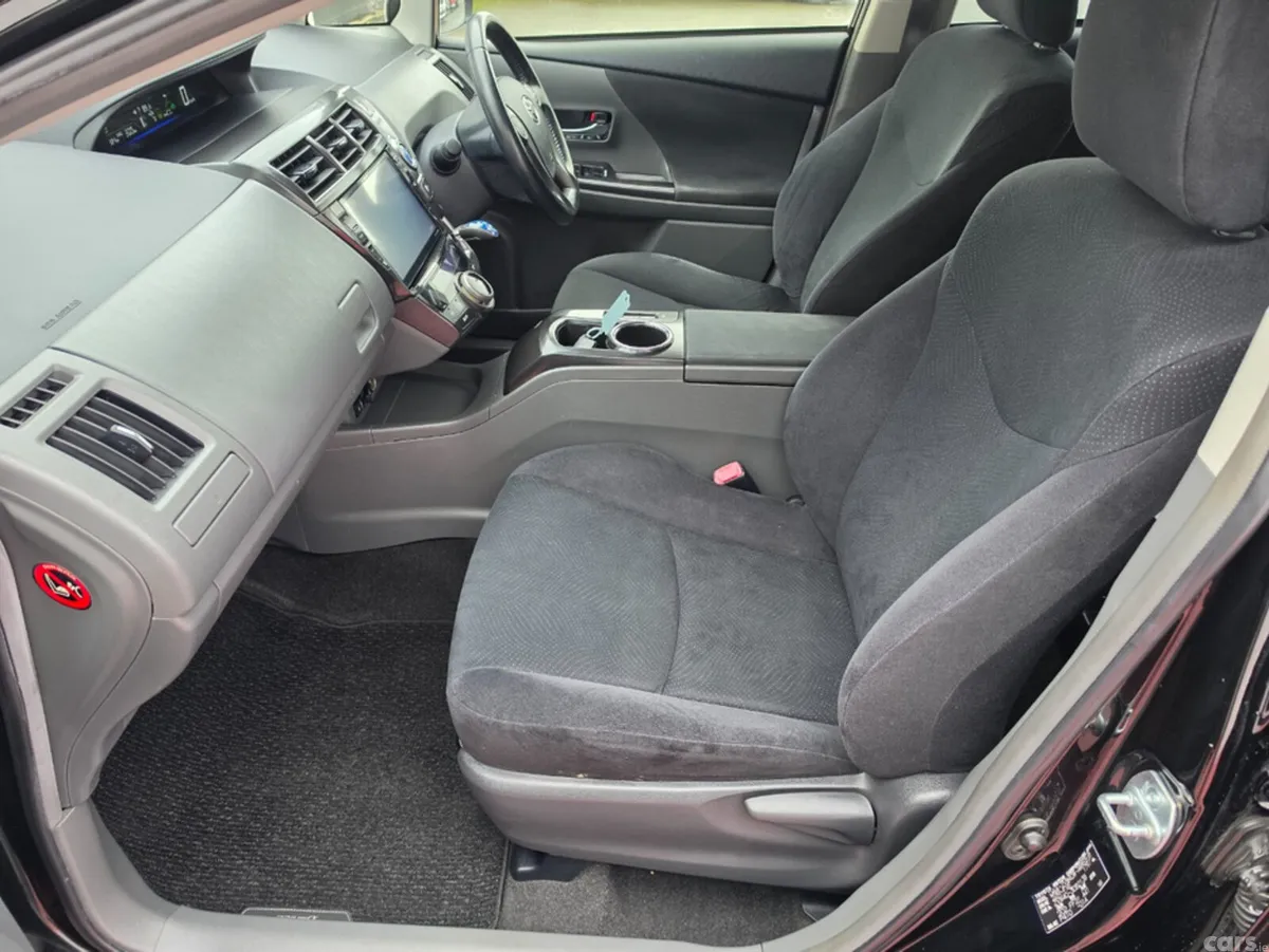 Toyota Prius MPV, Petrol Hybrid, 2013, Black