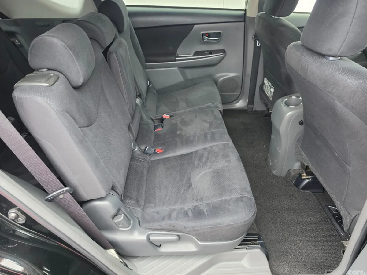 Toyota Prius MPV, Petrol Hybrid, 2013, Black