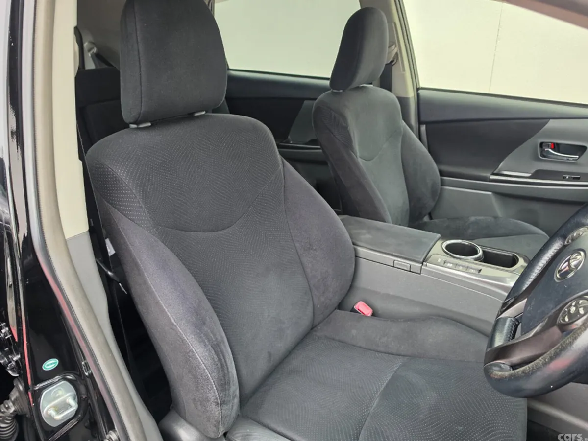 Toyota Prius MPV, Petrol Hybrid, 2013, Black