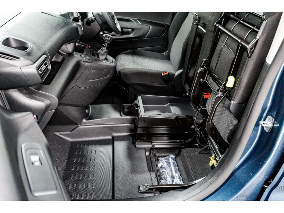 Peugeot Partner Van, Diesel, 2026, Blue