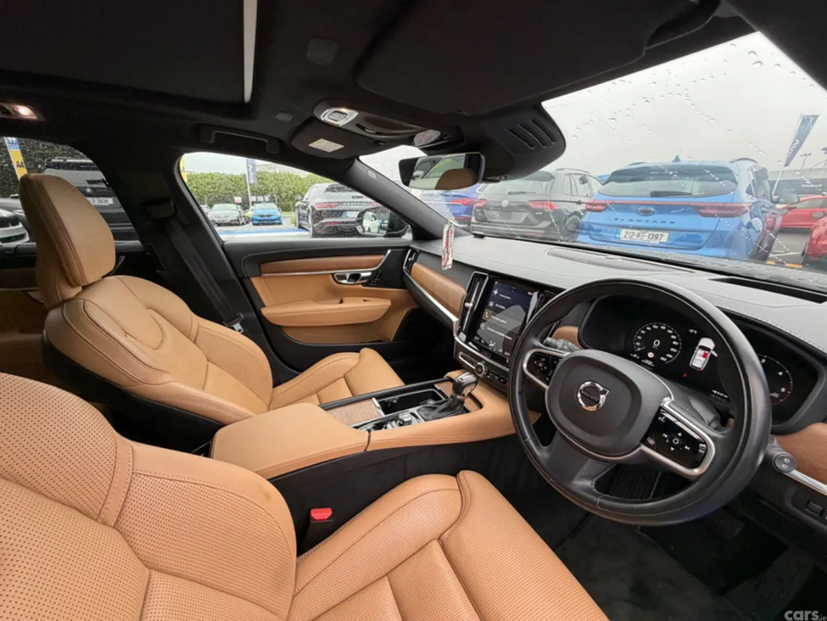 Volvo V90 Estate, Diesel, 2019, Black