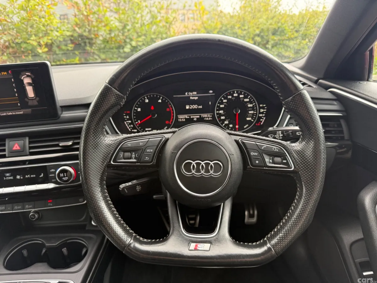 Audi A4 Estate, Diesel, 2017, Red