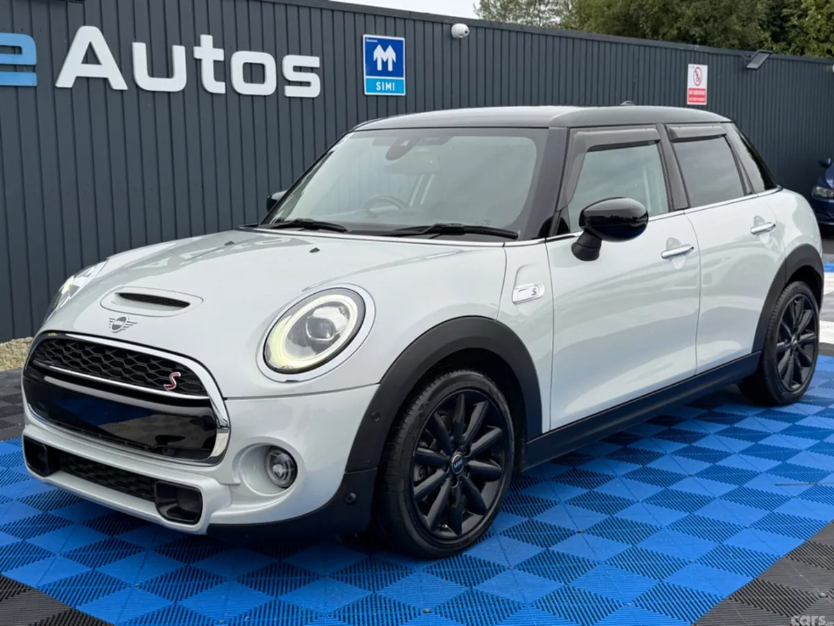 Mini Cooper Hatchback, Diesel, 2019, Silver