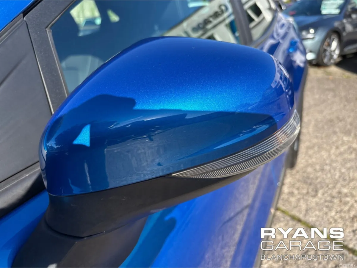 Ford Puma MPV, Petrol, 2022, Blue