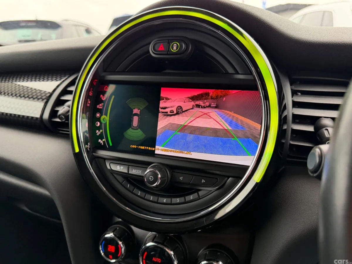 Mini Cooper Hatchback, Diesel, 2019, Silver