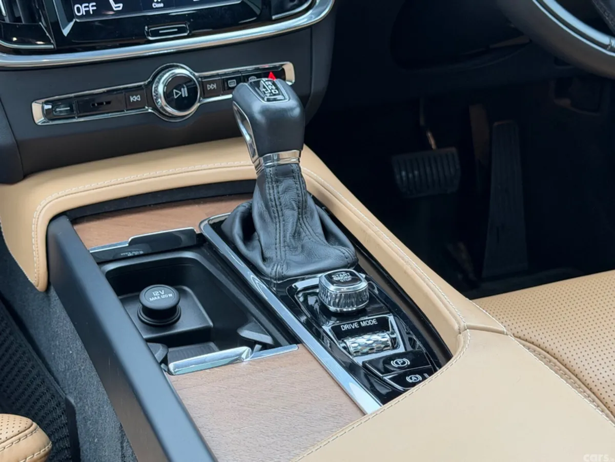 Volvo V90 Estate, Diesel, 2019, Black