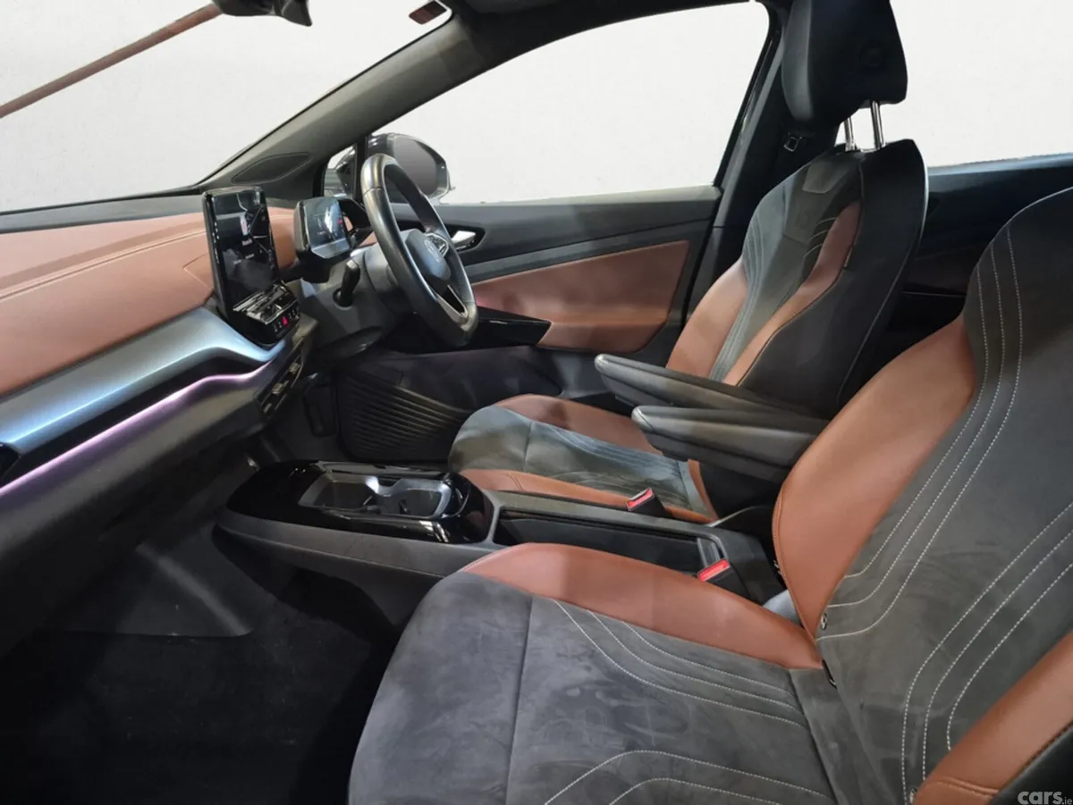 Volkswagen ID.4 Estate, Electric, 2023, Black