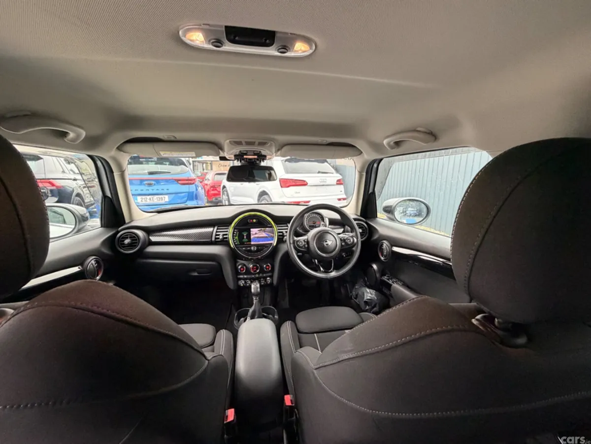 Mini Cooper Hatchback, Diesel, 2019, Silver