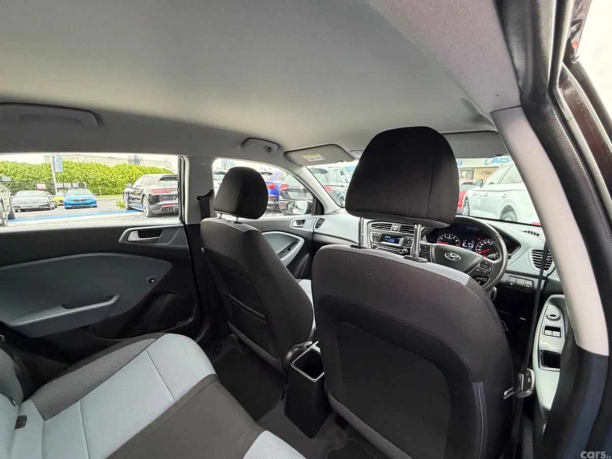 Hyundai i20 Hatchback, Petrol, 2020, Black