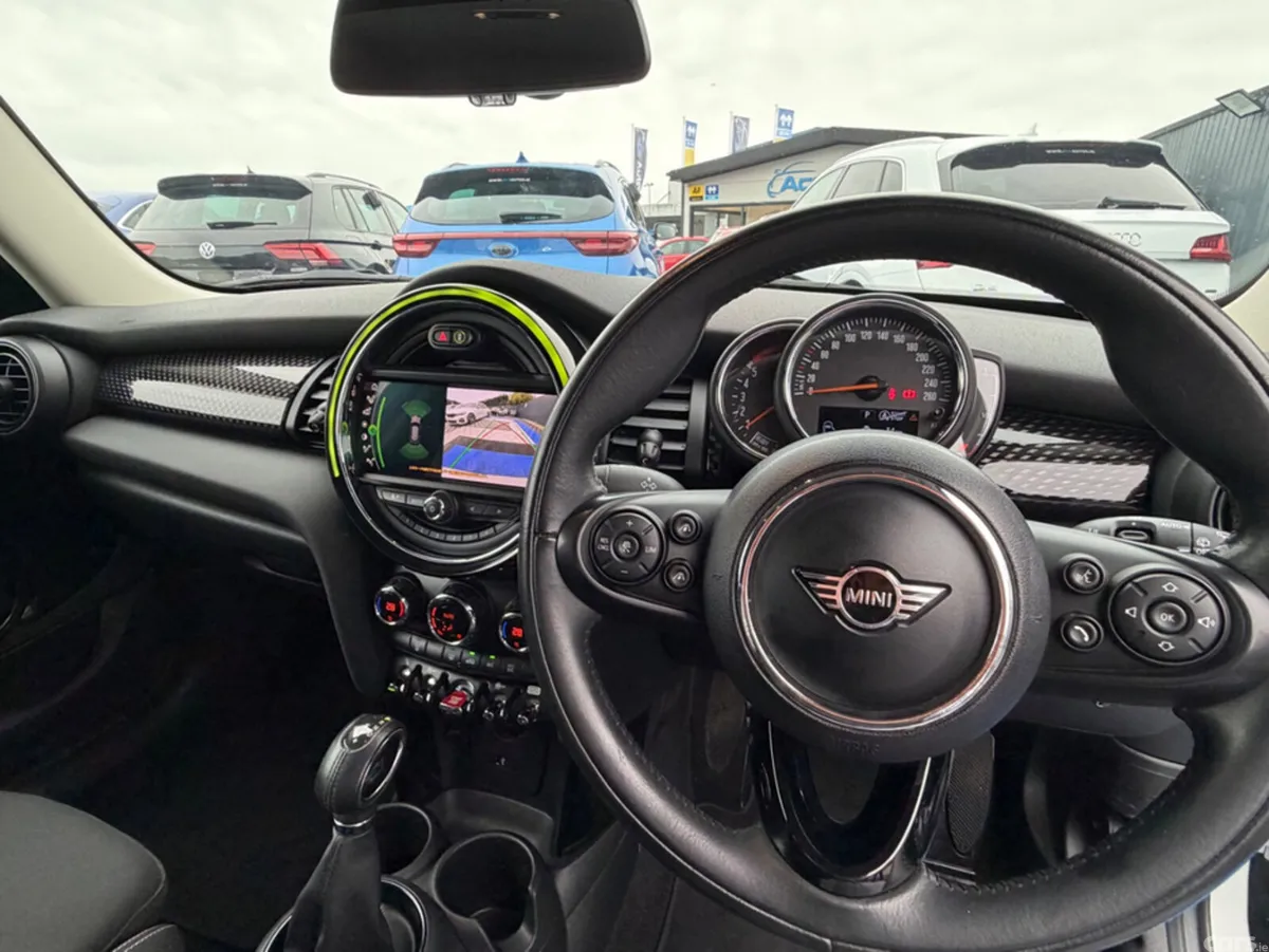 Mini Cooper Hatchback, Diesel, 2019, Silver