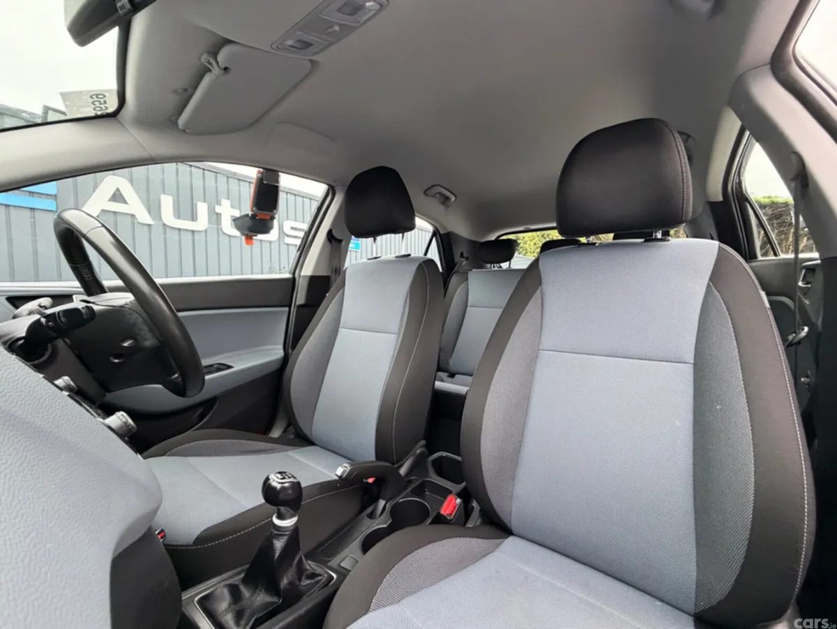 Hyundai i20 Hatchback, Petrol, 2020, Black