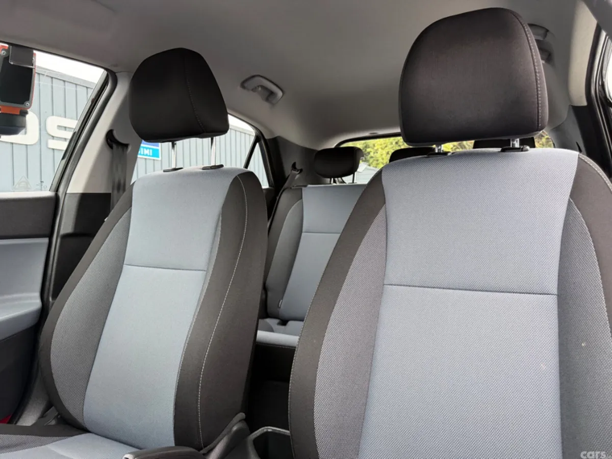 Hyundai i20 Hatchback, Petrol, 2020, Black