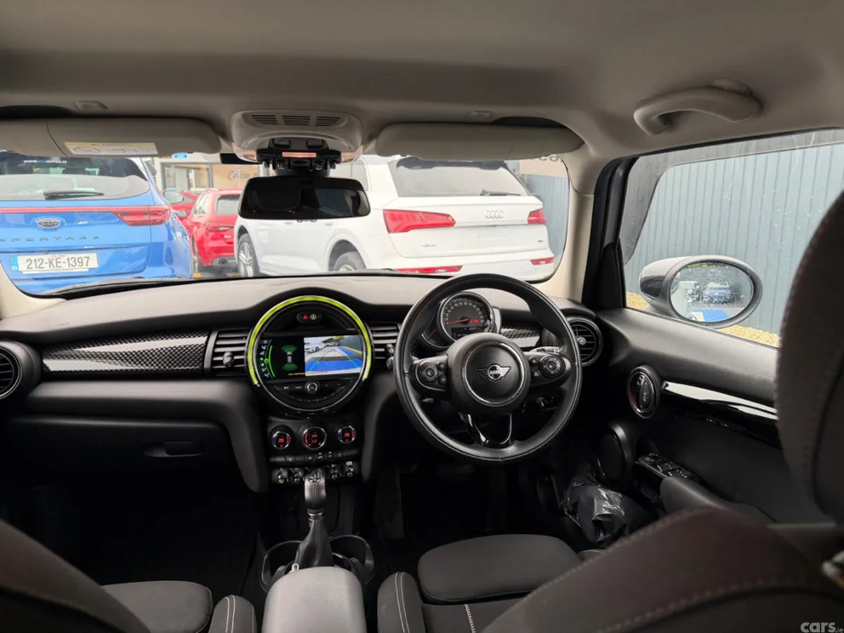 Mini Cooper Hatchback, Diesel, 2019, Silver