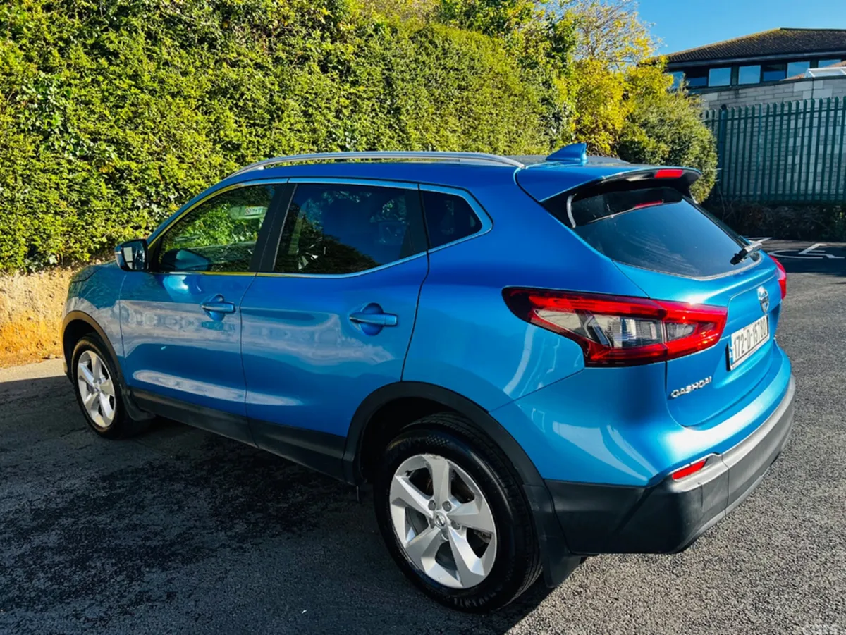 Nissan Qashqai MPV, Petrol, 2017, Blue