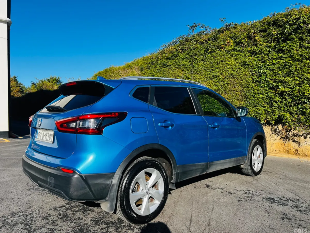 Nissan Qashqai MPV, Petrol, 2017, Blue