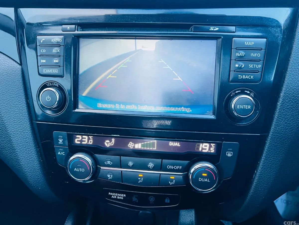 Nissan Qashqai MPV, Petrol, 2017, Blue