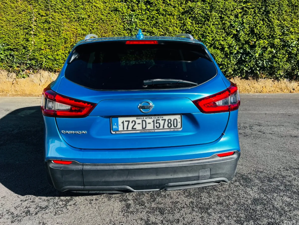 Nissan Qashqai MPV, Petrol, 2017, Blue