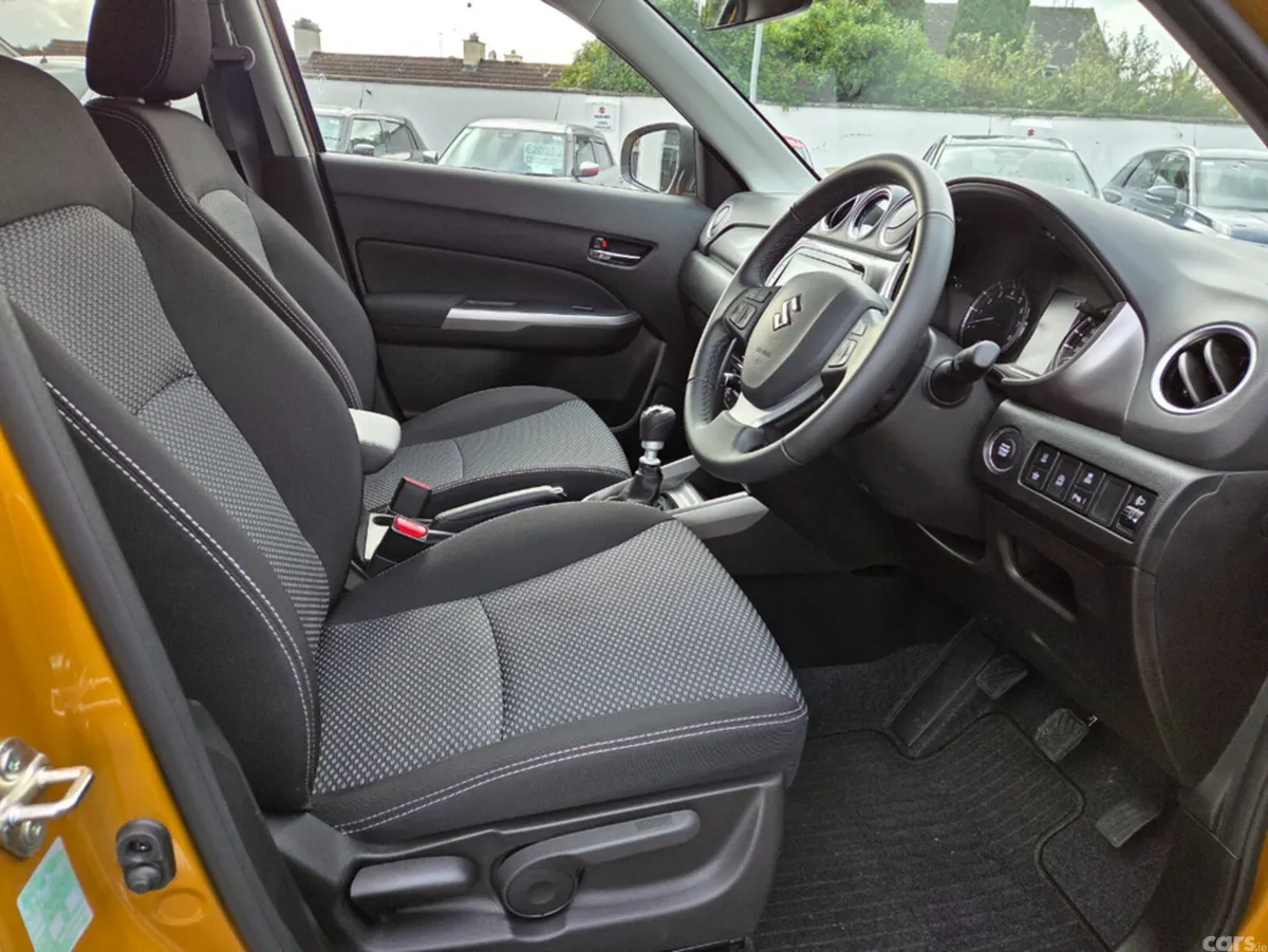 Suzuki Vitara SUV, Petrol Hybrid, 2026, Yellow