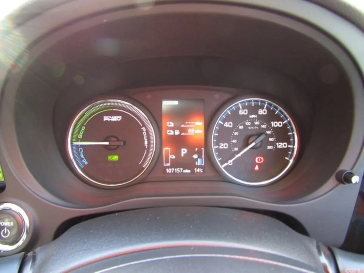 Mitsubishi Outlander Estate, Petrol Plug-in Hybrid, 2017, Black