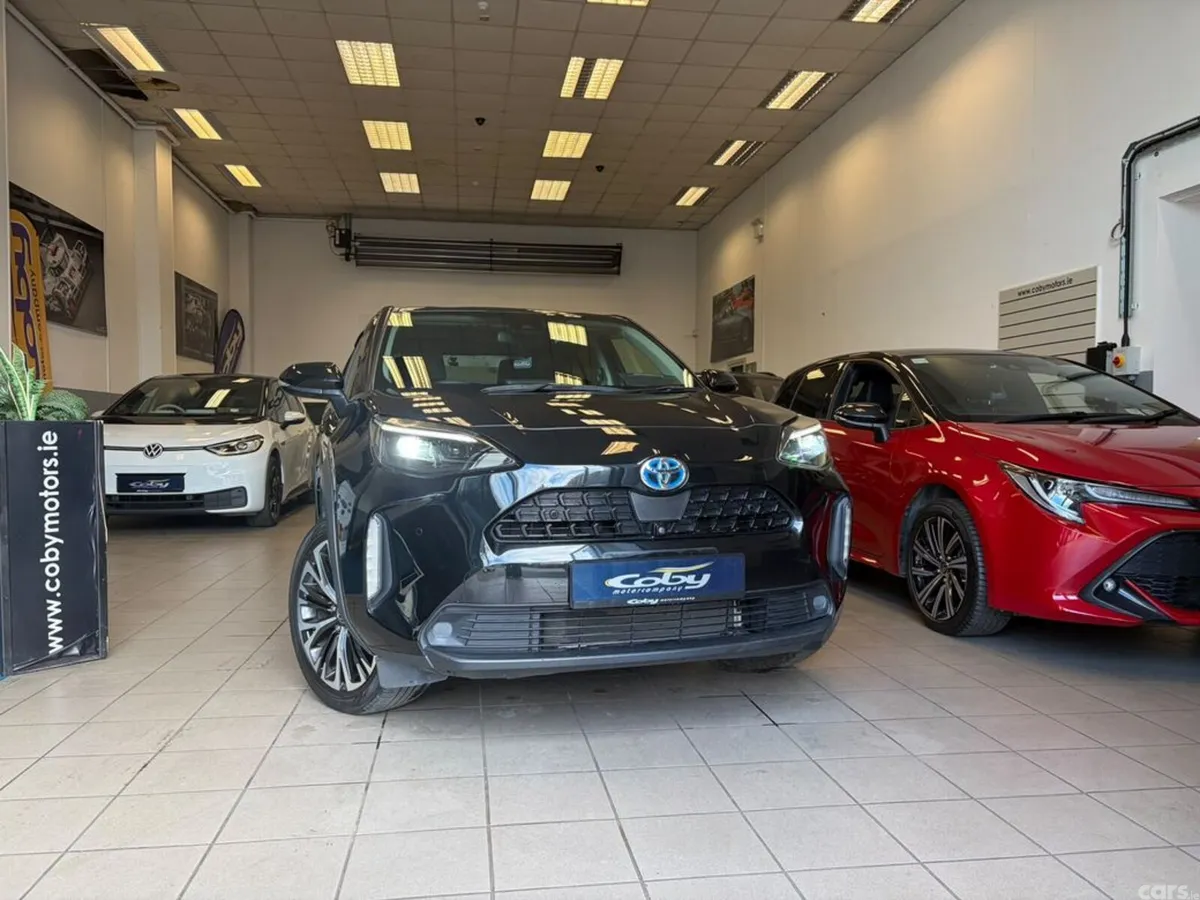 Toyota Yaris Cross Estate, Petrol Hybrid, 2021, Black