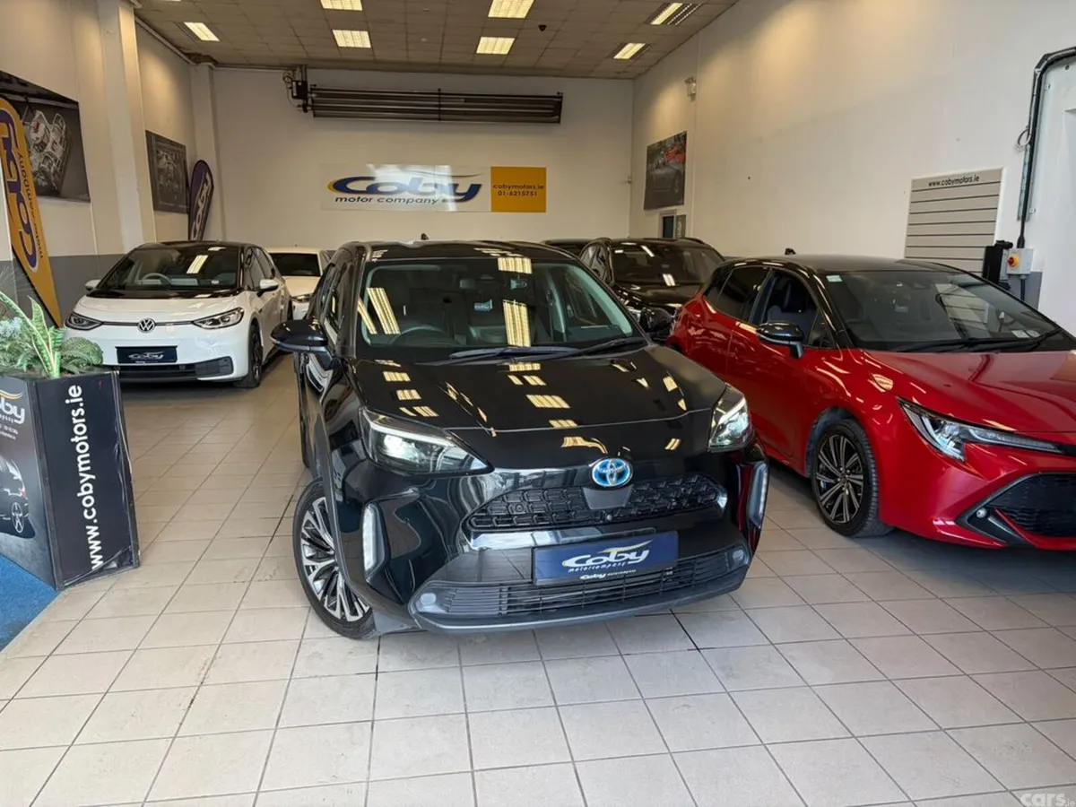 Toyota Yaris Cross Estate, Petrol Hybrid, 2021, Black