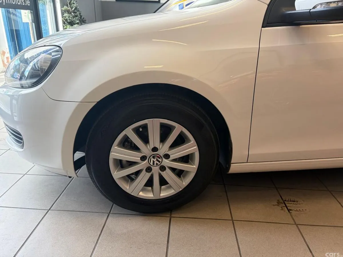 Volkswagen Golf Hatchback, Petrol, 2013, White