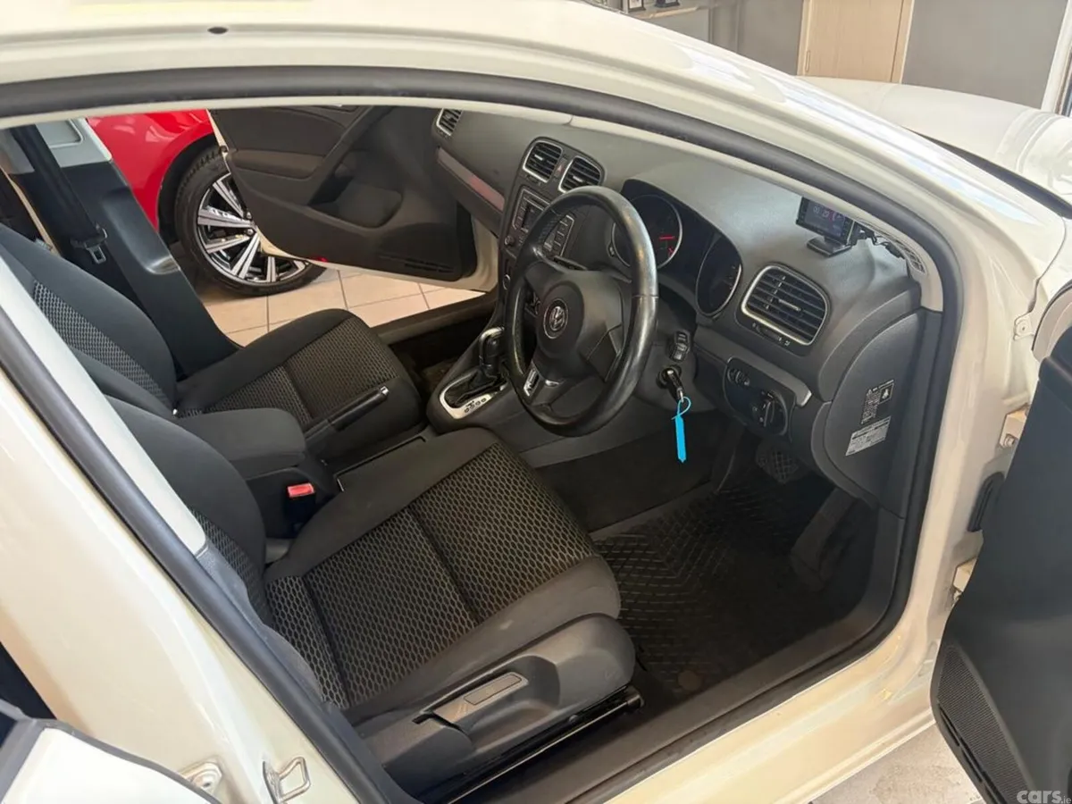 Volkswagen Golf Hatchback, Petrol, 2013, White