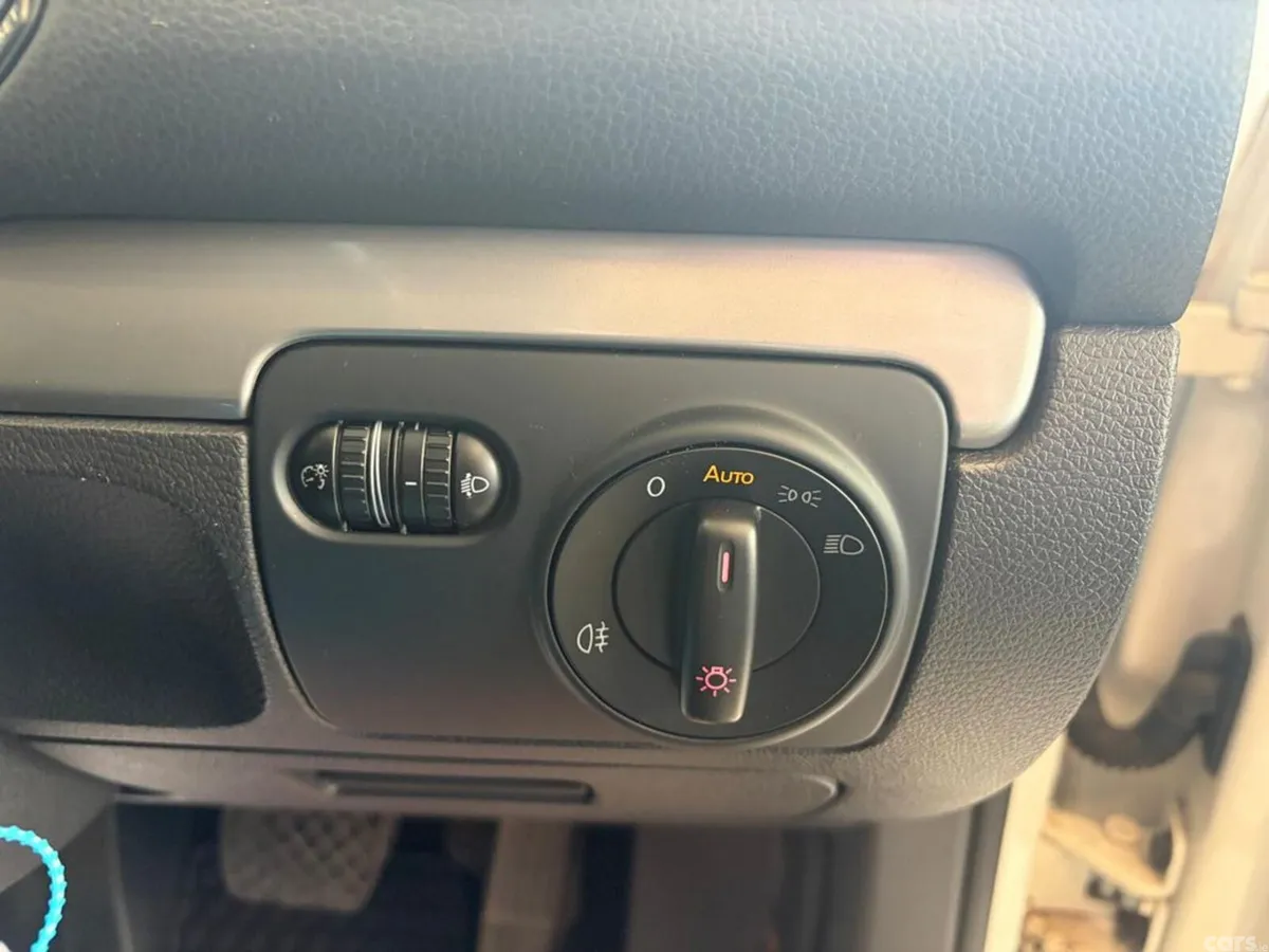 Volkswagen Golf Hatchback, Petrol, 2013, White