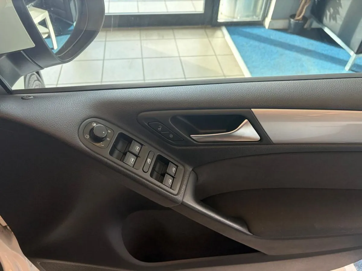 Volkswagen Golf Hatchback, Petrol, 2013, White