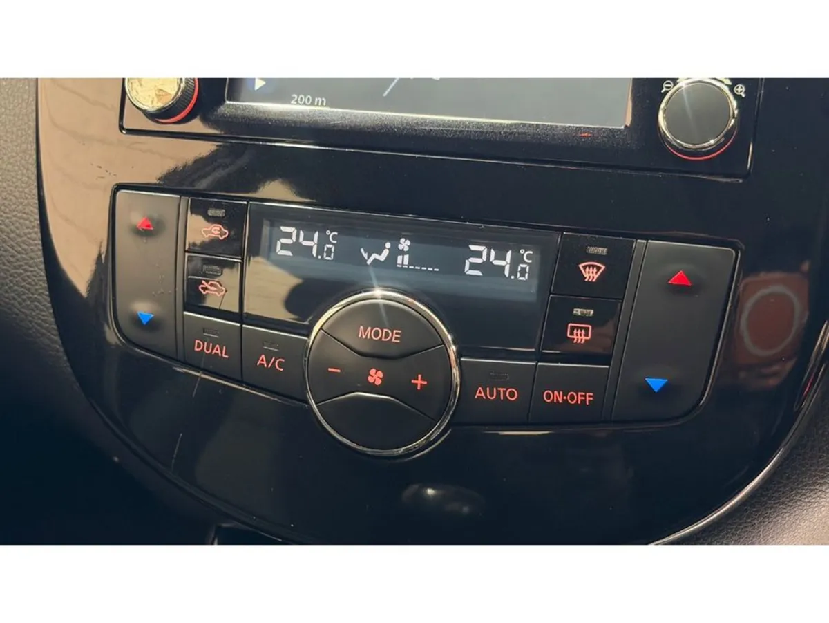 Nissan Pulsar Hatchback, Petrol, 2015, Brown