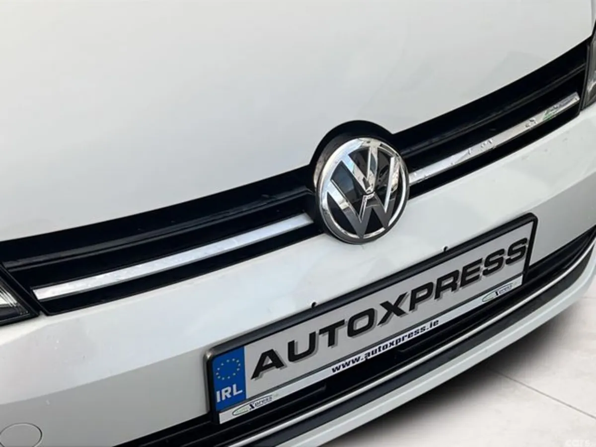 Volkswagen Golf Estate, Petrol, 2016, White