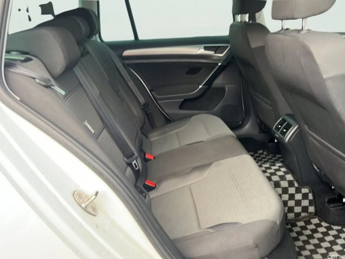 Volkswagen Golf Estate, Petrol, 2016, White