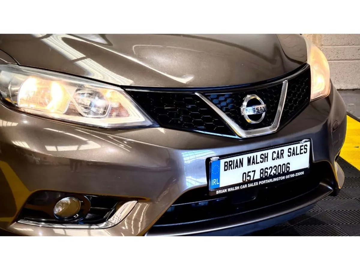 Nissan Pulsar Hatchback, Petrol, 2015, Brown
