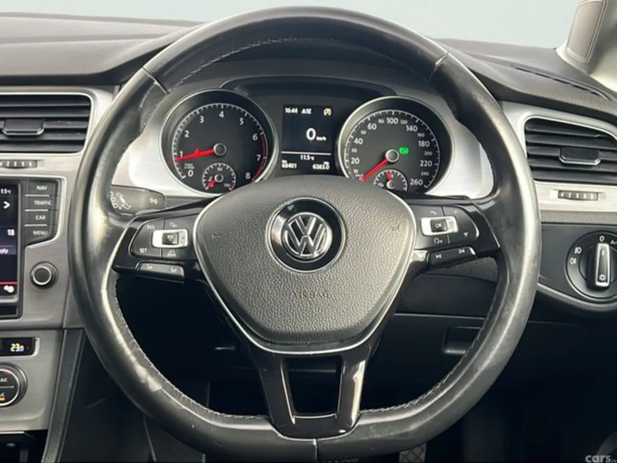 Volkswagen Golf Estate, Petrol, 2016, White