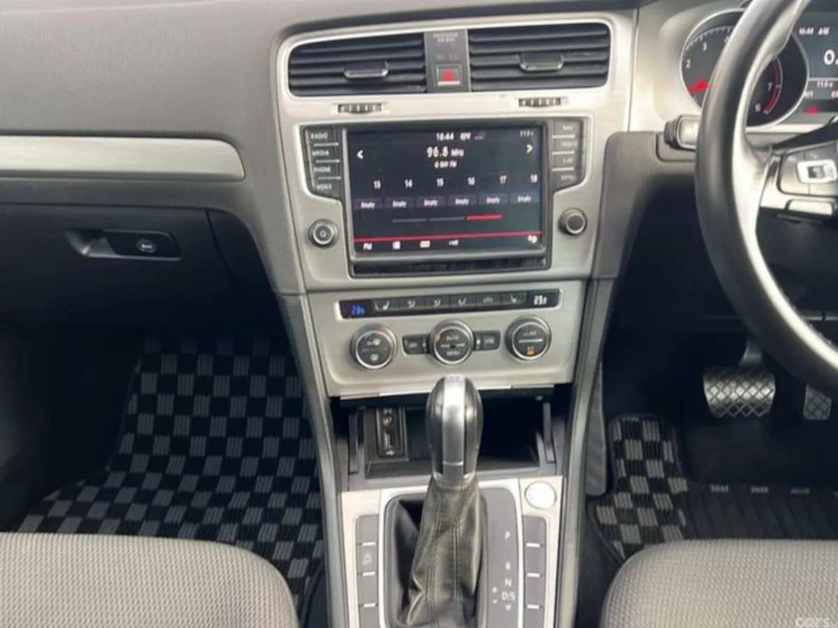 Volkswagen Golf Estate, Petrol, 2016, White