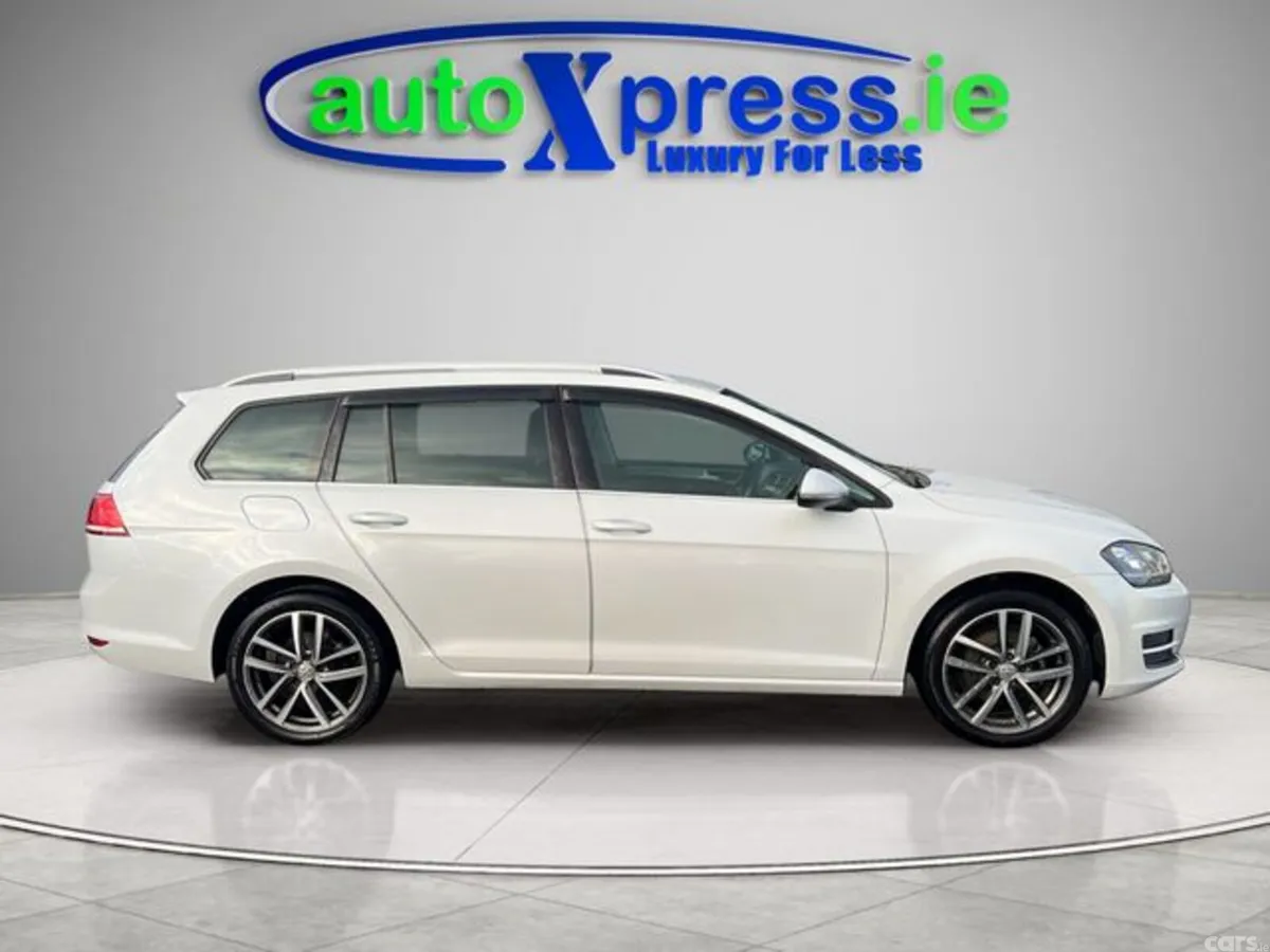 Volkswagen Golf Estate, Petrol, 2016, White