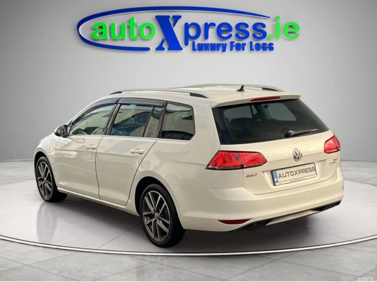Volkswagen Golf Estate, Petrol, 2016, White