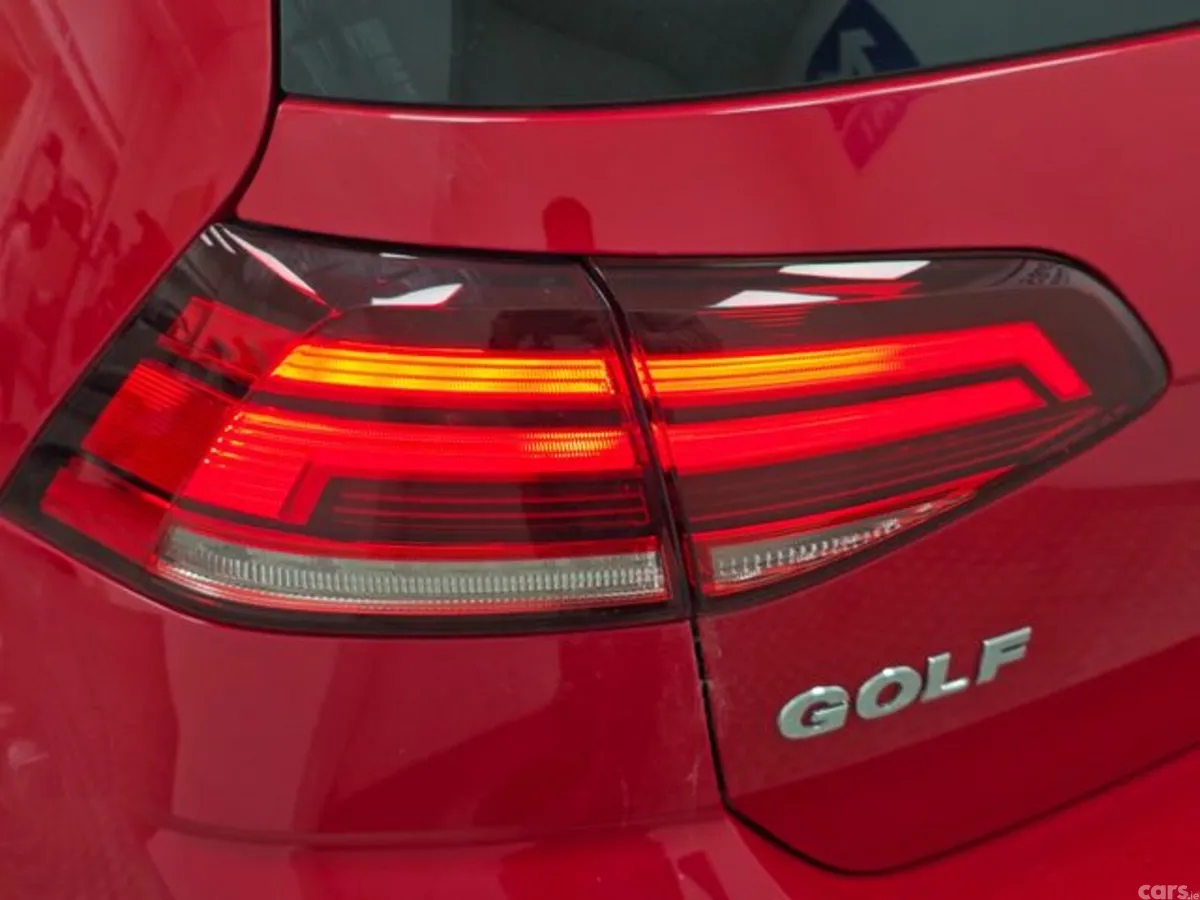 Volkswagen Golf Hatchback, Petrol, 2018, Red