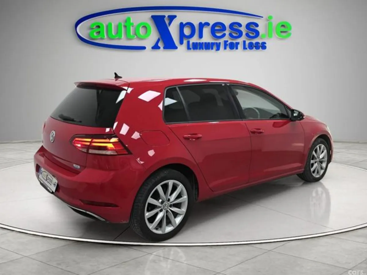 Volkswagen Golf Hatchback, Petrol, 2018, Red