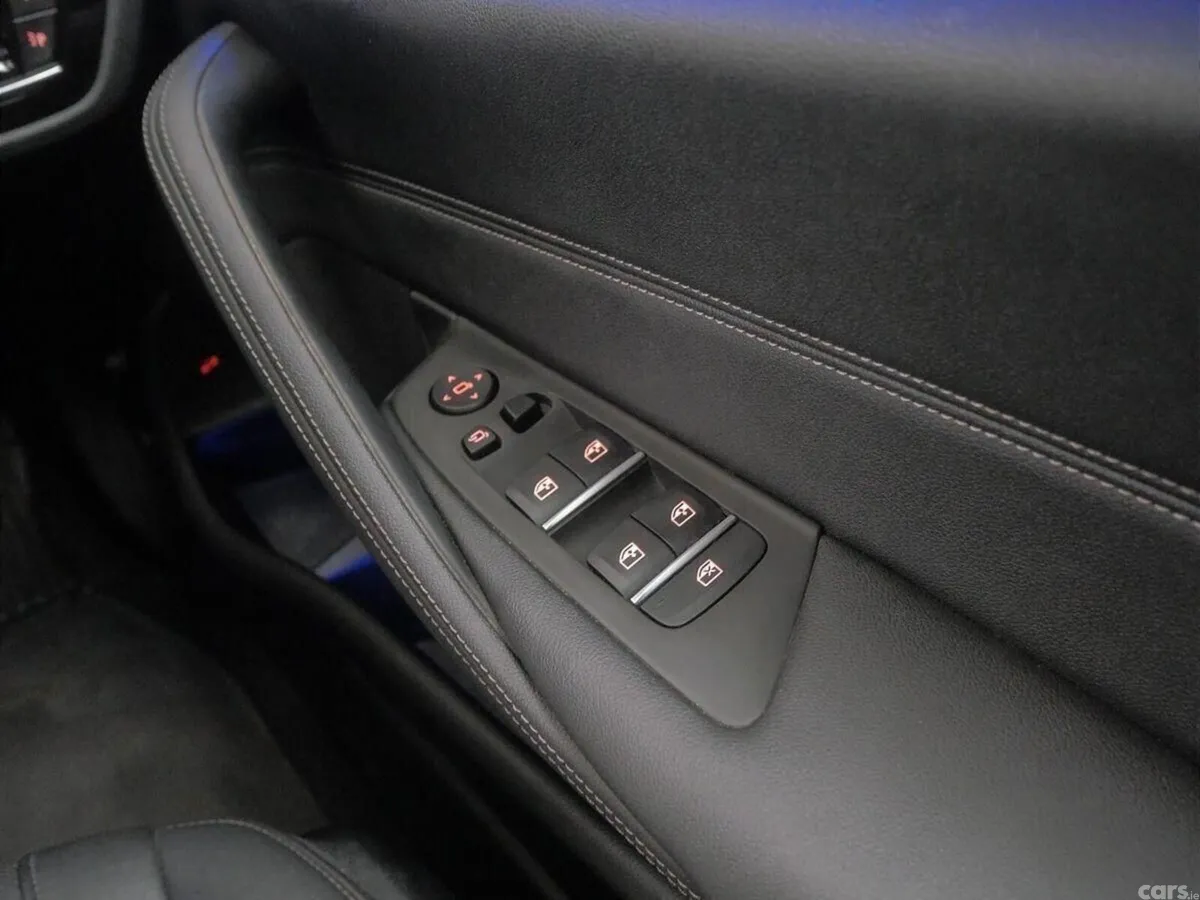 BMW 5-Series Saloon, Diesel Hybrid, 2023, Black