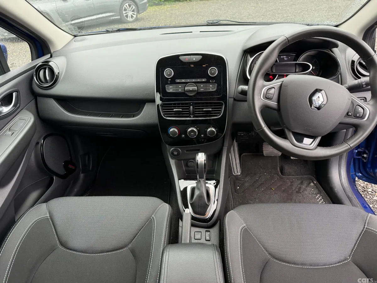Renault Clio Hatchback, Petrol, 2019, Blue