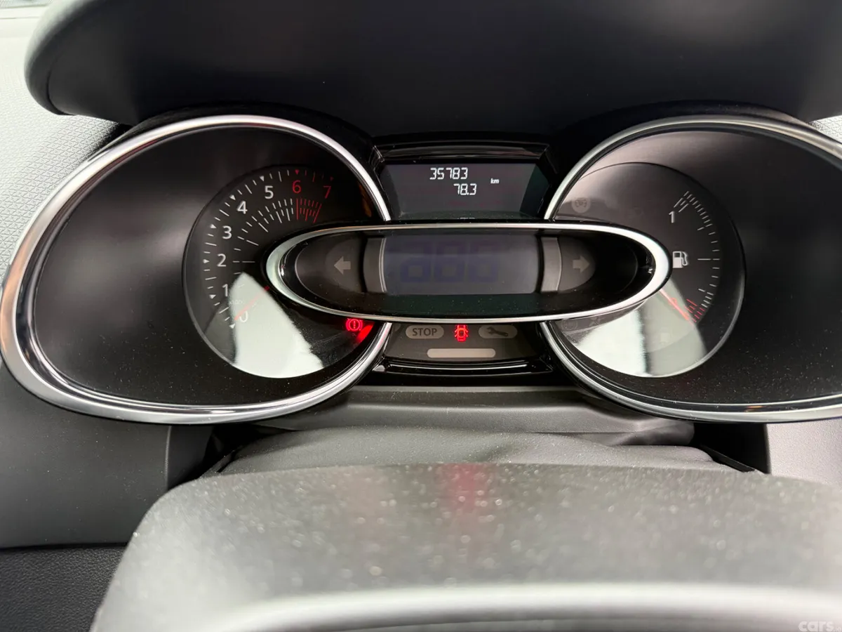 Renault Clio Hatchback, Petrol, 2019, Blue